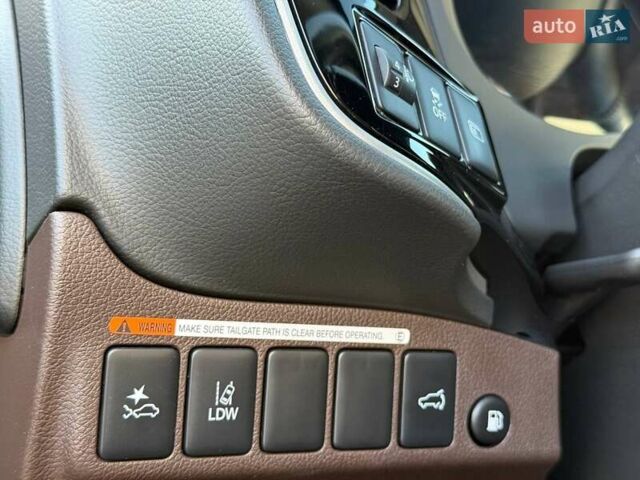 Черный Мицубиси Аутлендер, объемом двигателя 2 л и пробегом 67 тыс. км за 23000 $, фото 22 на Automoto.ua