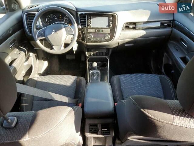 Чорний Міцубісі Аутлендер, об'ємом двигуна 2.4 л та пробігом 153 тис. км за 2800 $, фото 7 на Automoto.ua