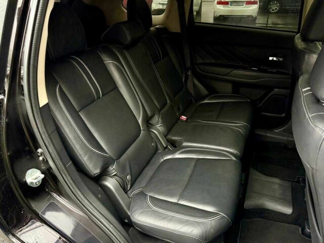 Чорний Міцубісі Аутлендер, об'ємом двигуна 2 л та пробігом 79 тис. км за 22900 $, фото 19 на Automoto.ua