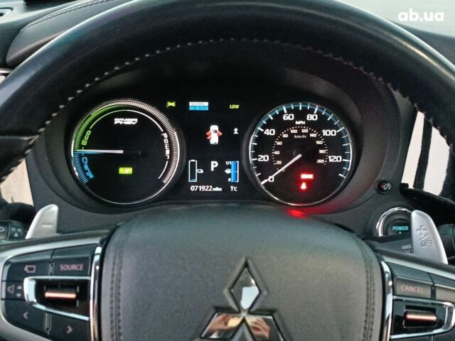 Черный Мицубиси Аутлендер, объемом двигателя 2 л и пробегом 115 тыс. км за 23700 $, фото 21 на Automoto.ua