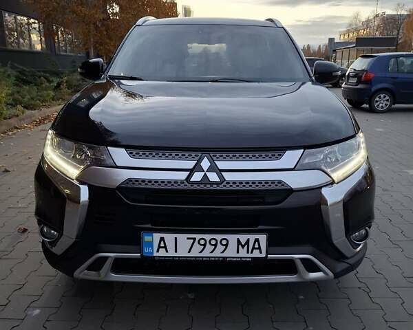 Міцубісі Аутлендер 2018 у Белой Церкве на Automoto.ua Чорний Міцубісі Аутлендер, об'ємом двигуна 2 л та пробігом 121 тис. км за 17800 $, фото 34 на Automoto.ua
