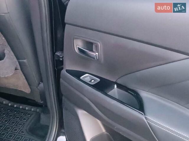 Чорний Міцубісі Аутлендер, об'ємом двигуна 2 л та пробігом 115 тис. км за 23700 $, фото 34 на Automoto.ua