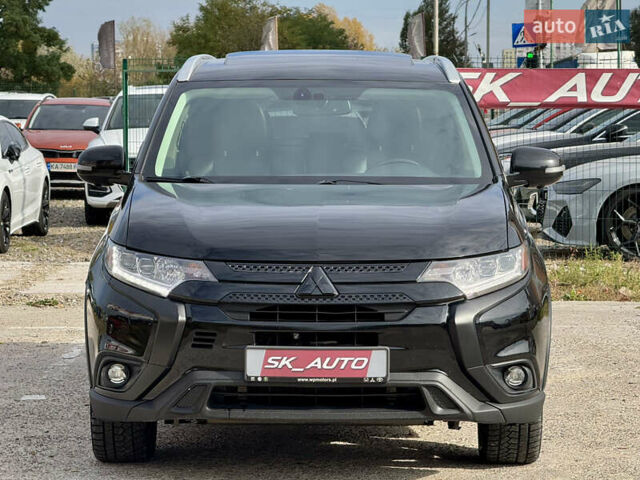 Міцубісі Аутлендер 2018 у Києві на Automoto.ua Чорний Міцубісі Аутлендер, об'ємом двигуна 3 л та пробігом 182 тис. км за 16900 $, фото 74 на Automoto.ua