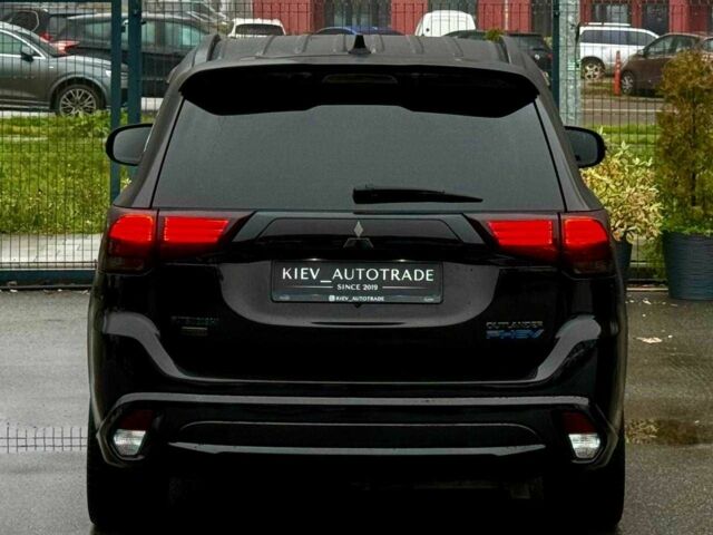 Чорний Міцубісі Аутлендер, об'ємом двигуна 2 л та пробігом 79 тис. км за 22900 $, фото 9 на Automoto.ua