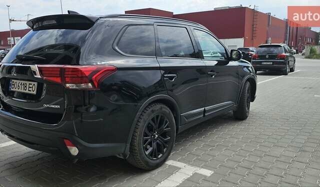 Чорний Міцубісі Аутлендер, об'ємом двигуна 2.4 л та пробігом 81 тис. км за 17100 $, фото 13 на Automoto.ua