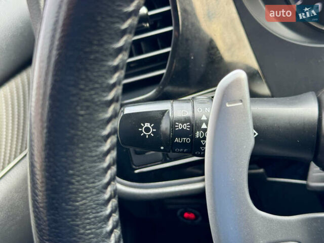 Міцубісі Аутлендер 2018 у Києві на Automoto.ua Чорний Міцубісі Аутлендер, об'ємом двигуна 3 л та пробігом 182 тис. км за 16900 $, фото 40 на Automoto.ua