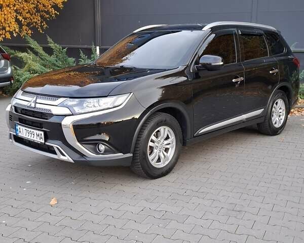 Міцубісі Аутлендер 2018 у Белой Церкве на Automoto.ua Чорний Міцубісі Аутлендер, об'ємом двигуна 2 л та пробігом 121 тис. км за 17800 $, фото 18 на Automoto.ua