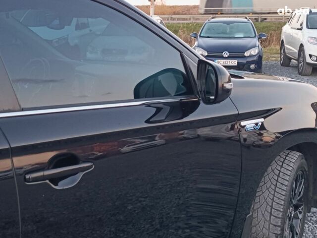 Черный Мицубиси Аутлендер, объемом двигателя 2 л и пробегом 115 тыс. км за 23700 $, фото 11 на Automoto.ua