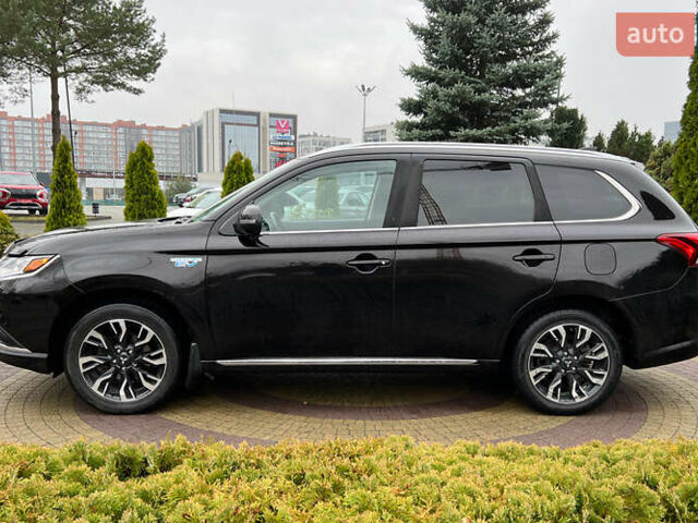 Черный Мицубиси Аутлендер, объемом двигателя 2 л и пробегом 96 тыс. км за 22750 $, фото 3 на Automoto.ua