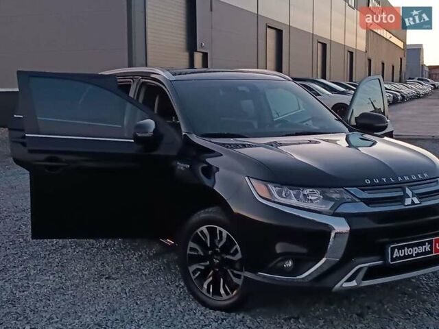 Чорний Міцубісі Аутлендер, об'ємом двигуна 2 л та пробігом 115 тис. км за 23700 $, фото 41 на Automoto.ua