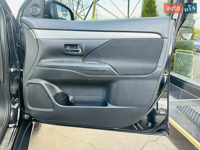 Міцубісі Аутлендер 2018 у Харкові на Automoto.ua Чорний Міцубісі Аутлендер, об'ємом двигуна 2.4 л та пробігом 130 тис. км за 15900 $, фото 25 на Automoto.ua