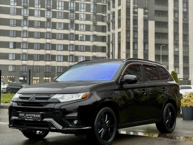 Чорний Міцубісі Аутлендер, об'ємом двигуна 2 л та пробігом 79 тис. км за 22900 $, фото 6 на Automoto.ua