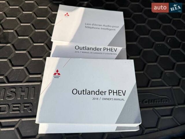 Черный Мицубиси Аутлендер, объемом двигателя 2 л и пробегом 67 тыс. км за 23000 $, фото 28 на Automoto.ua