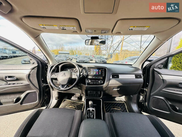 Міцубісі Аутлендер 2018 у Харкові на Automoto.ua Чорний Міцубісі Аутлендер, об'ємом двигуна 2.4 л та пробігом 130 тис. км за 15900 $, фото 19 на Automoto.ua