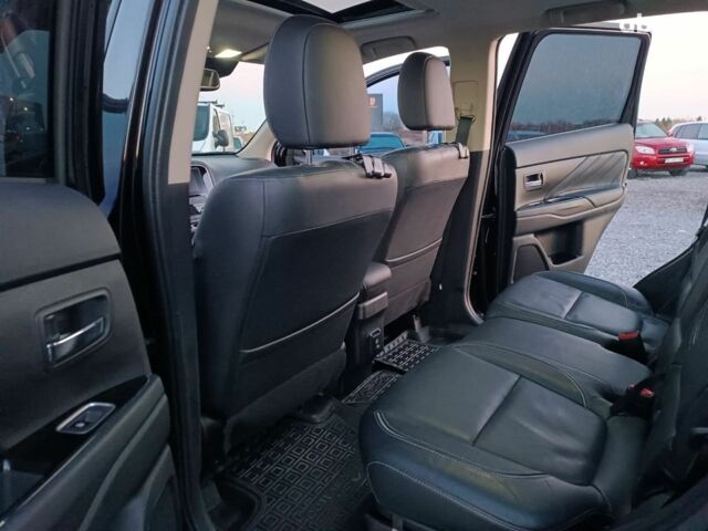 Черный Мицубиси Аутлендер, объемом двигателя 2 л и пробегом 115 тыс. км за 23700 $, фото 37 на Automoto.ua