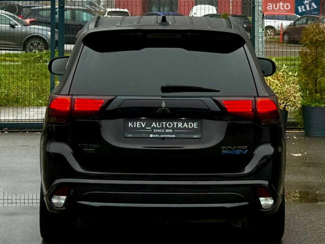 Чорний Міцубісі Аутлендер, об'ємом двигуна 2 л та пробігом 79 тис. км за 22900 $, фото 14 на Automoto.ua