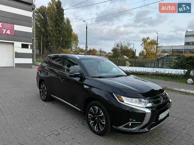 Мицубиси Аутлендер 2018 в Черкассах на Automoto.ua Черный Мицубиси Аутлендер, объемом двигателя 2 л и пробегом 147 тыс. км за 20000 $, фото 5 на Automoto.ua