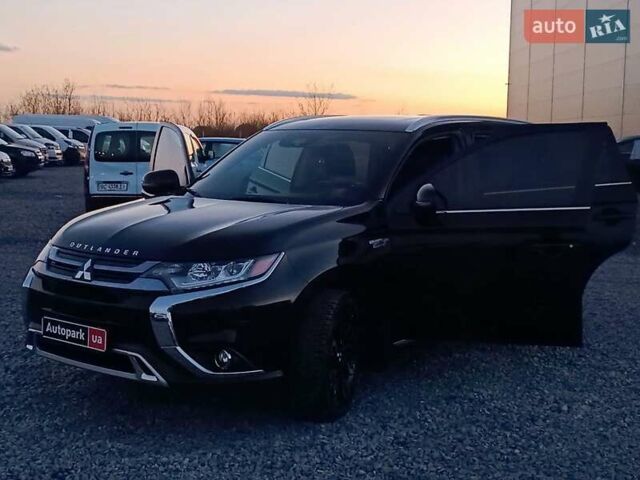 Чорний Міцубісі Аутлендер, об'ємом двигуна 2 л та пробігом 115 тис. км за 23700 $, фото 40 на Automoto.ua