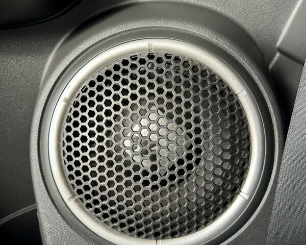 Міцубісі Аутлендер 2018 у Києві на Automoto.ua Чорний Міцубісі Аутлендер, об'ємом двигуна 3 л та пробігом 182 тис. км за 16900 $, фото 57 на Automoto.ua