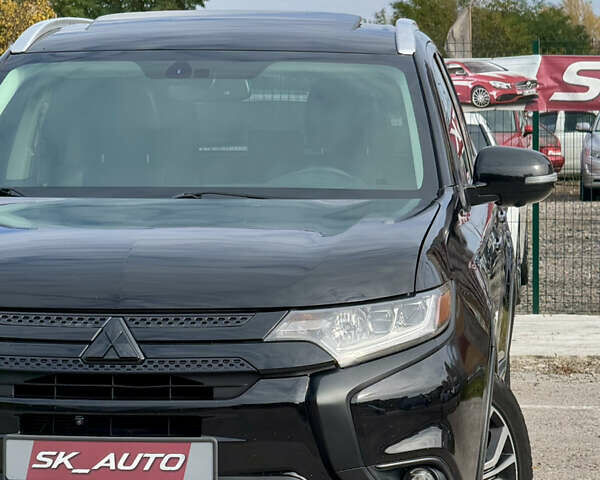Міцубісі Аутлендер 2018 у Києві на Automoto.ua Чорний Міцубісі Аутлендер, об'ємом двигуна 3 л та пробігом 182 тис. км за 16900 $, фото 71 на Automoto.ua