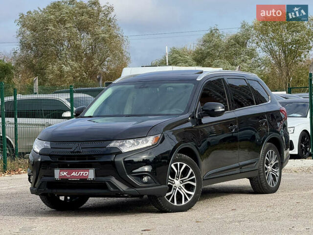 Міцубісі Аутлендер 2018 у Києві на Automoto.ua Чорний Міцубісі Аутлендер, об'ємом двигуна 3 л та пробігом 182 тис. км за 16900 $, фото 69 на Automoto.ua