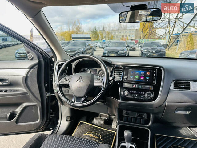 Міцубісі Аутлендер 2018 у Харкові на Automoto.ua Чорний Міцубісі Аутлендер, об'ємом двигуна 2.4 л та пробігом 130 тис. км за 15900 $, фото 20 на Automoto.ua