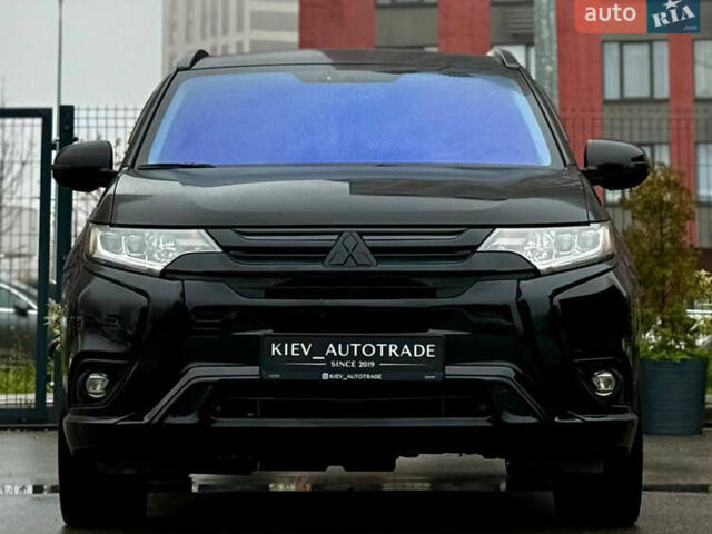 Чорний Міцубісі Аутлендер, об'ємом двигуна 2 л та пробігом 79 тис. км за 22900 $, фото 3 на Automoto.ua