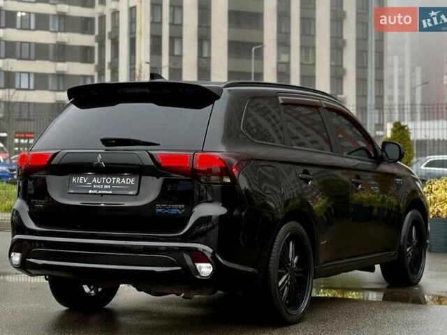 Чорний Міцубісі Аутлендер, об'ємом двигуна 2 л та пробігом 79 тис. км за 22900 $, фото 15 на Automoto.ua