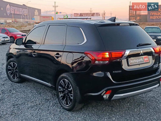 Чорний Міцубісі Аутлендер, об'ємом двигуна 2 л та пробігом 115 тис. км за 23700 $, фото 5 на Automoto.ua