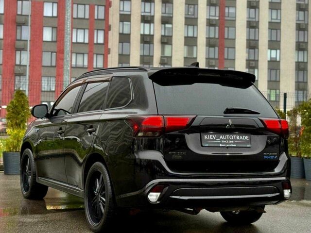 Чорний Міцубісі Аутлендер, об'ємом двигуна 2 л та пробігом 79 тис. км за 22900 $, фото 8 на Automoto.ua