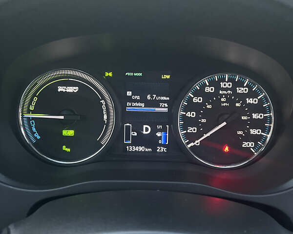 Чорний Міцубісі Аутлендер, об'ємом двигуна 2 л та пробігом 155 тис. км за 22500 $, фото 18 на Automoto.ua