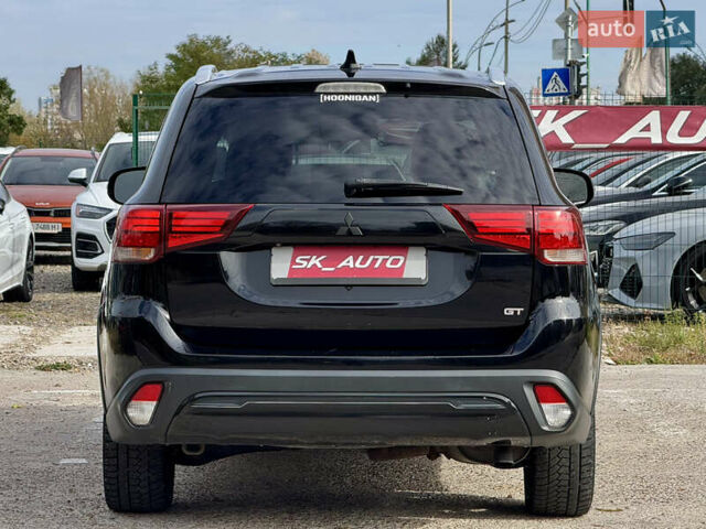 Міцубісі Аутлендер 2018 у Києві на Automoto.ua Чорний Міцубісі Аутлендер, об'ємом двигуна 3 л та пробігом 182 тис. км за 16900 $, фото 6 на Automoto.ua