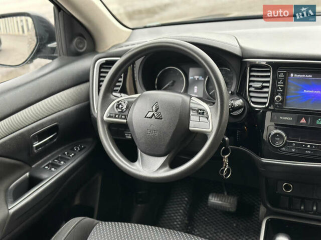 Чорний Міцубісі Аутлендер, об'ємом двигуна 2.36 л та пробігом 169 тис. км за 13450 $, фото 26 на Automoto.ua