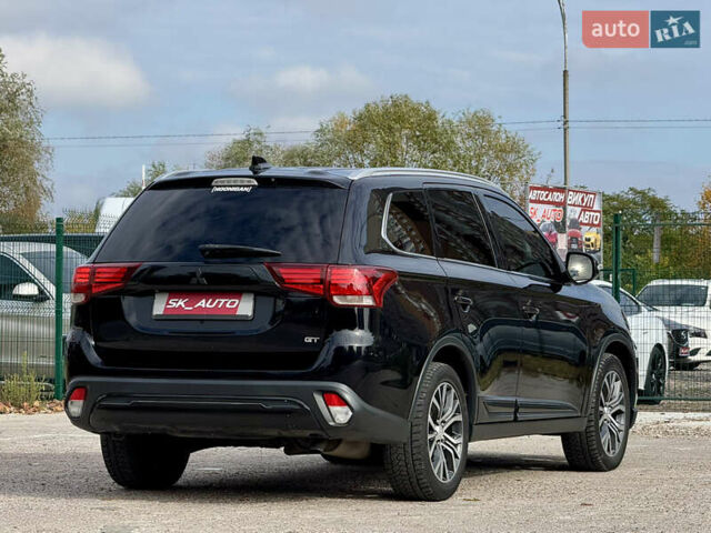 Міцубісі Аутлендер 2018 у Києві на Automoto.ua Чорний Міцубісі Аутлендер, об'ємом двигуна 3 л та пробігом 182 тис. км за 16900 $, фото 5 на Automoto.ua