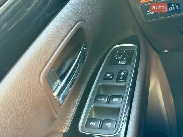 Черный Мицубиси Аутлендер, объемом двигателя 2 л и пробегом 67 тыс. км за 23000 $, фото 47 на Automoto.ua