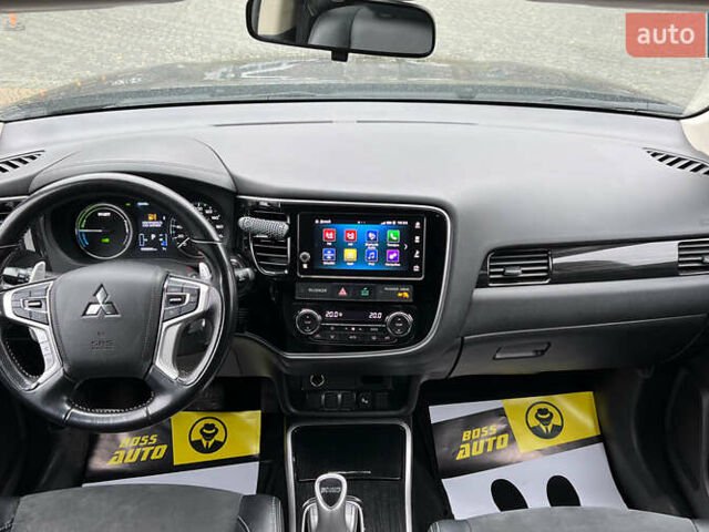 Черный Мицубиси Аутлендер, объемом двигателя 2 л и пробегом 96 тыс. км за 22750 $, фото 13 на Automoto.ua