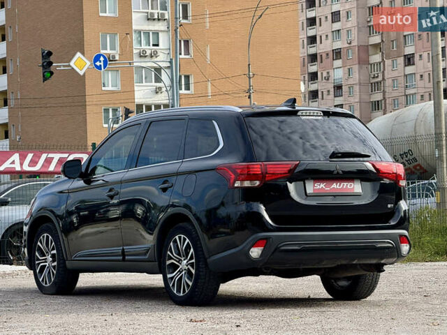 Міцубісі Аутлендер 2018 у Києві на Automoto.ua Чорний Міцубісі Аутлендер, об'ємом двигуна 3 л та пробігом 182 тис. км за 16900 $, фото 88 на Automoto.ua