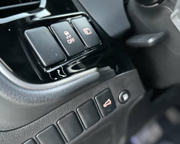 Чорний Міцубісі Аутлендер, об'ємом двигуна 2.36 л та пробігом 66 тис. км за 19800 $, фото 19 на Automoto.ua