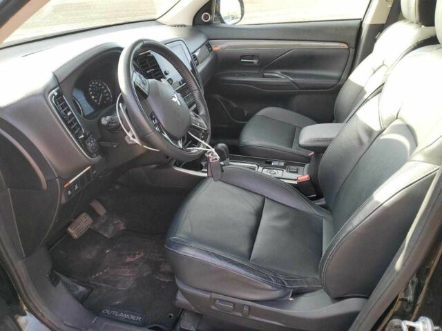 Черный Мицубиси Аутлендер, объемом двигателя 0 л и пробегом 60 тыс. км за 3000 $, фото 6 на Automoto.ua