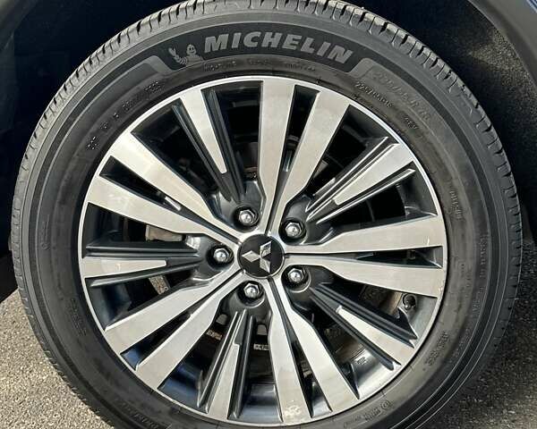 Черный Мицубиси Аутлендер, объемом двигателя 2.36 л и пробегом 90 тыс. км за 26500 $, фото 57 на Automoto.ua