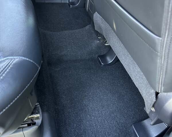 Черный Мицубиси Аутлендер, объемом двигателя 2.36 л и пробегом 90 тыс. км за 26500 $, фото 27 на Automoto.ua