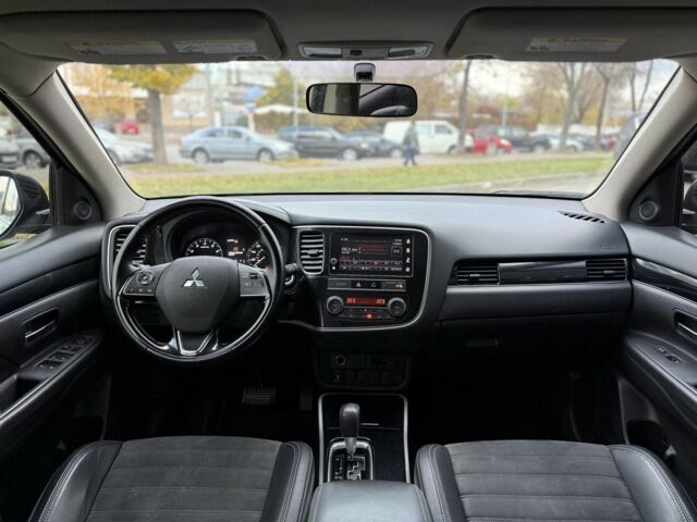 Чорний Міцубісі Аутлендер, об'ємом двигуна 2.4 л та пробігом 107 тис. км за 16250 $, фото 6 на Automoto.ua