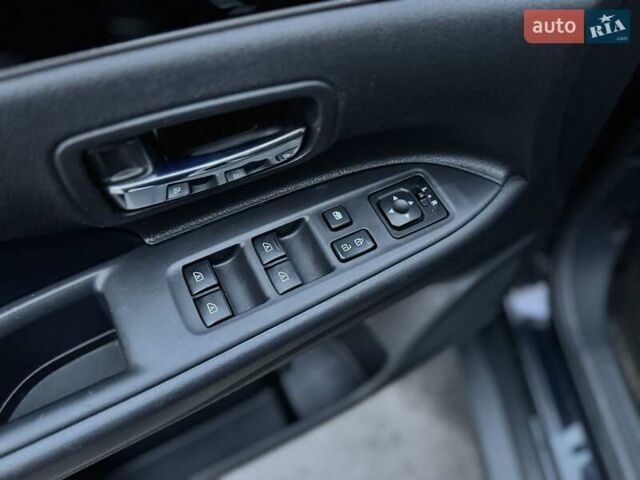 Чорний Міцубісі Аутлендер, об'ємом двигуна 2.36 л та пробігом 132 тис. км за 15900 $, фото 11 на Automoto.ua