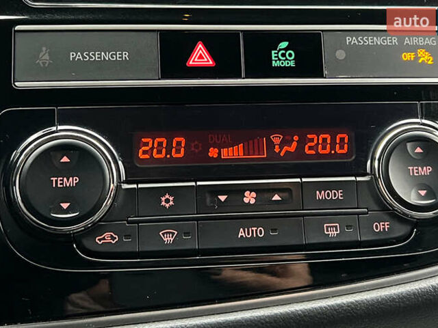 Черный Мицубиси Аутлендер, объемом двигателя 2.36 л и пробегом 144 тыс. км за 16900 $, фото 15 на Automoto.ua