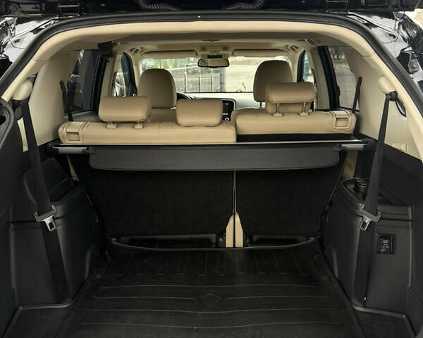 Чорний Міцубісі Аутлендер, об'ємом двигуна 2.36 л та пробігом 53 тис. км за 23500 $, фото 14 на Automoto.ua