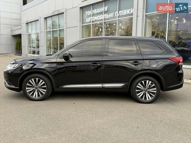 Чорний Міцубісі Аутлендер, об'ємом двигуна 2.36 л та пробігом 106 тис. км за 16250 $, фото 3 на Automoto.ua
