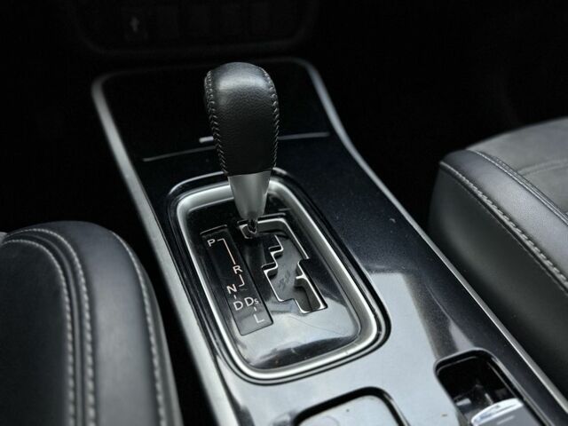 Чорний Міцубісі Аутлендер, об'ємом двигуна 2.4 л та пробігом 107 тис. км за 16250 $, фото 13 на Automoto.ua