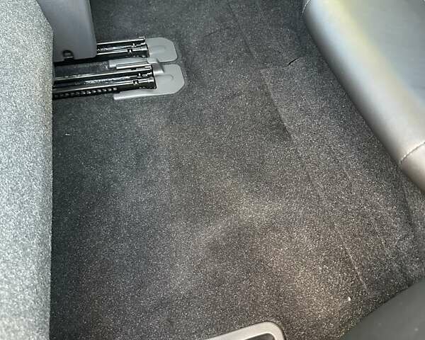 Черный Мицубиси Аутлендер, объемом двигателя 2.36 л и пробегом 90 тыс. км за 26500 $, фото 33 на Automoto.ua