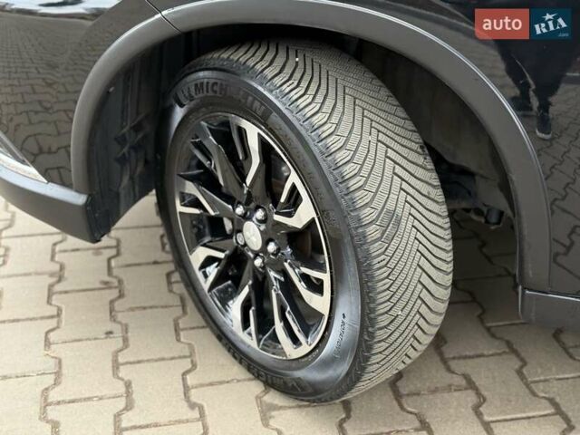 Черный Мицубиси Аутлендер, объемом двигателя 2 л и пробегом 65 тыс. км за 19950 $, фото 42 на Automoto.ua