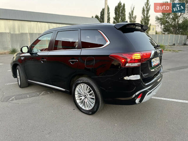 Чорний Міцубісі Аутлендер, об'ємом двигуна 2.36 л та пробігом 66 тис. км за 19800 $, фото 8 на Automoto.ua
